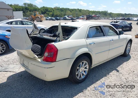 2010 Chrysler 300 Touring/Signature Series/Executive Series из США, поврежденный, VIN 2C3CA5CVXAH230404